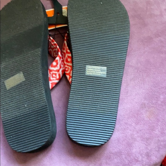 Sandals - Picture 3 of 3